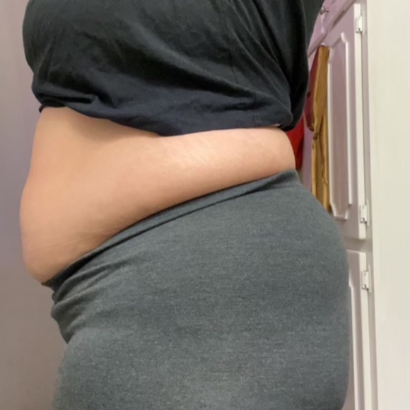 Belly Drops 💧 - Picture 2 of 6